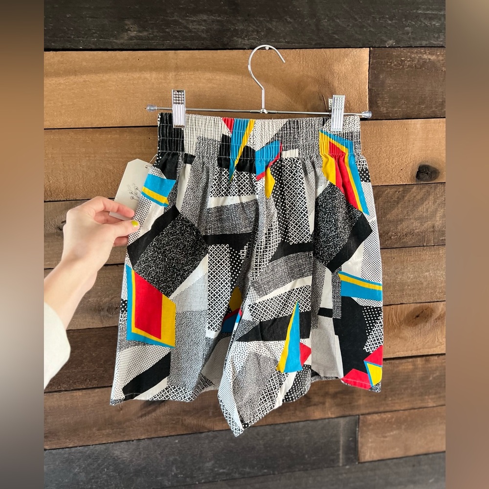 Vintage Kids 80s JK Ltd Abstract Print High Waisted Cotton Shorts - Picture 4 of 9